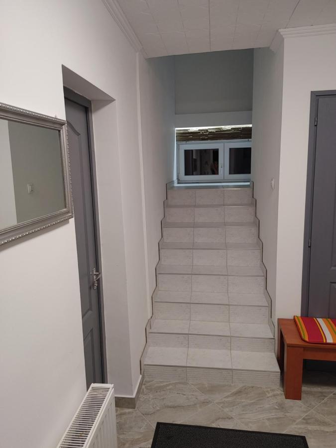 Fiesta Apartman Miskolc Exterior photo