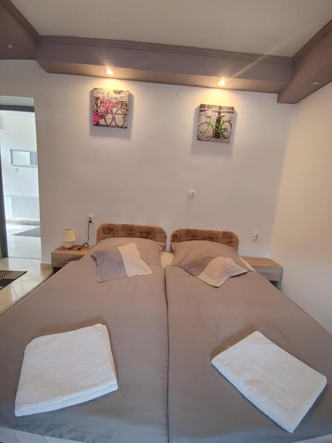 Fiesta Apartman Miskolc Exterior photo